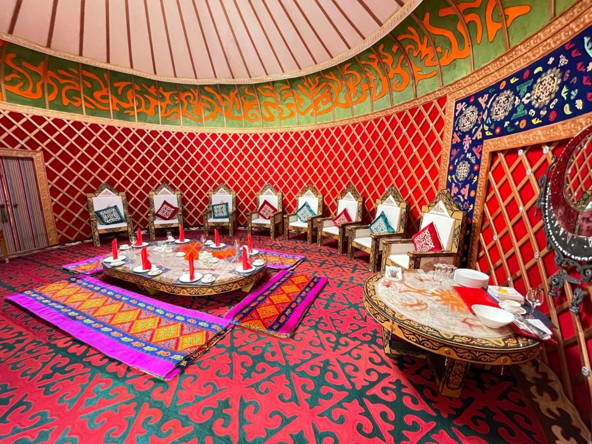 Jannat Resort Kara-Bulak Buitenkant foto